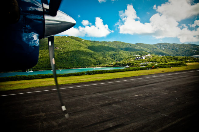 charter flights to st thomas